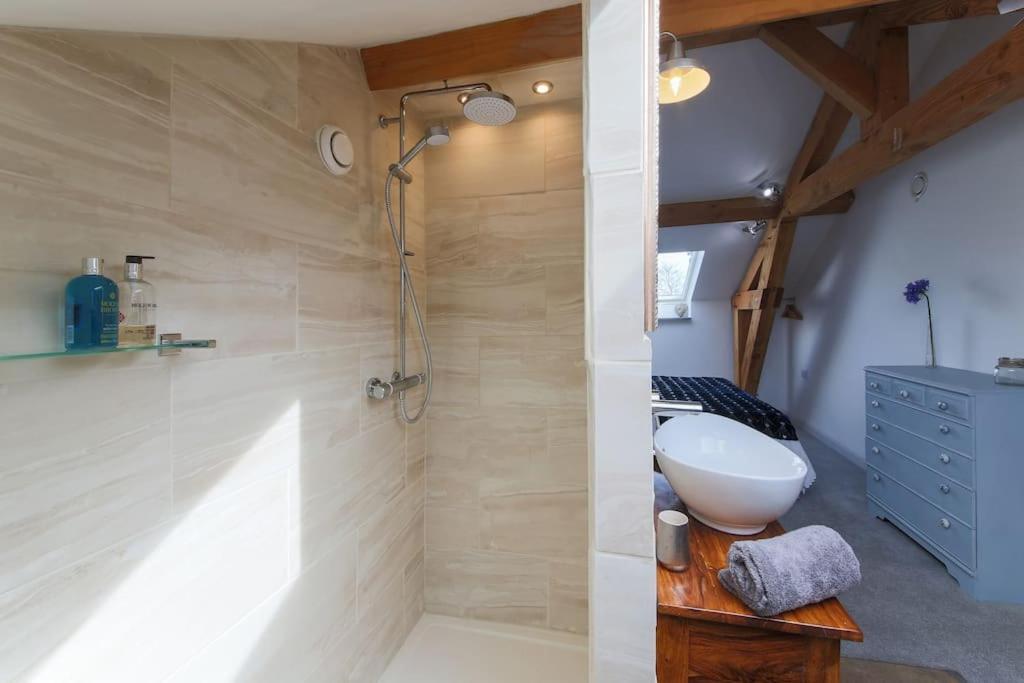Little Bream - Pretty Cosy Cottage, Sea Views, Walk To The Beach Mawnan Smith エクステリア 写真